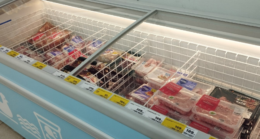 "Сплошная химия и антибиотики, мяса нет": специалисты Роскачетсва назвали худший бренд филе цыпленка
