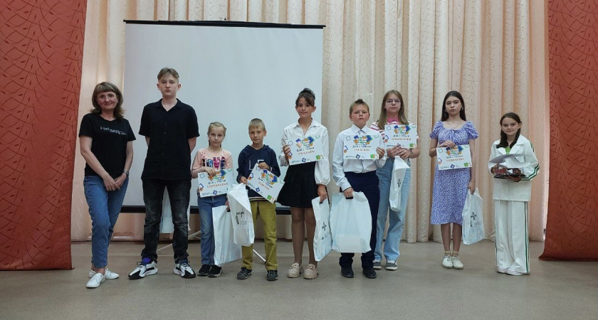 «Т Плюс» и Пензенский казачий институт технологий наградили победителей конкурса детского рисунка 