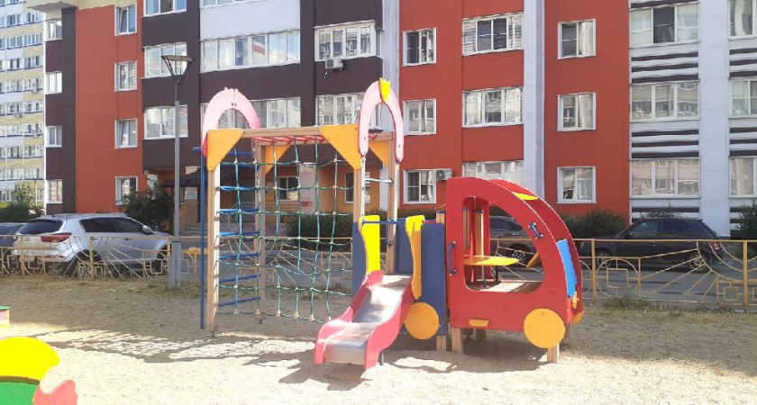 В Засечном после вмешательства прокуратуры была отремонтирована детская площадка