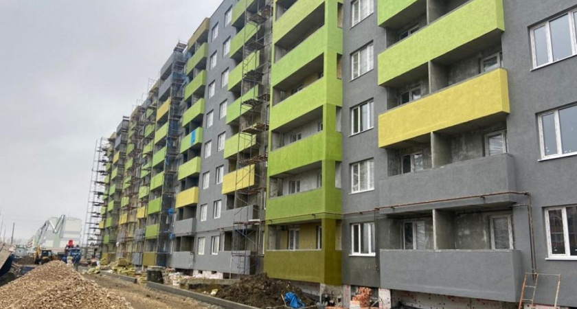 В Заре продолжается строительство многоквартирных домов для переселения граждан из аварийного жилья