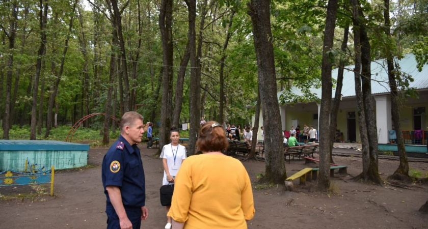 Лагерь «Берёзка» в Пензе посетил глава следкома Владимир Игнатенков