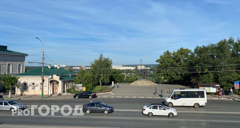 Около 8 млн рублей потратят на ограждение и подсветку памятника Первопоселенцу