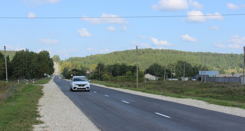 Участок дороги в Камешкирском районе ввели в эксплуатацию после ремонта по БКД