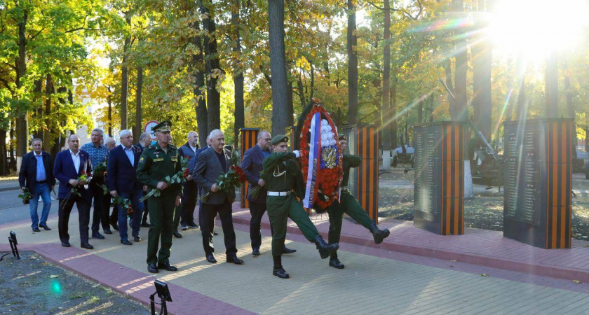 Сенаторам СФ показали парк в Пензе, который откроется к 80-летию Победы