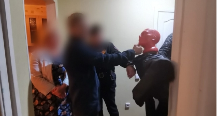 В Пензе мужчина напал на своих знакомых, в результате чего погибла женщина