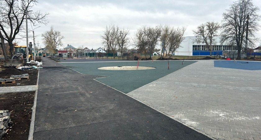 В Земетчино продолжаются работы по благоустройству культурно-спортивного парка отдыха