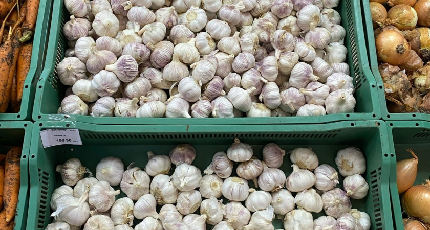 Привет из прошлого: для чего наши предки клали чеснок под подушку каждую ночь? Ответ удивит вас