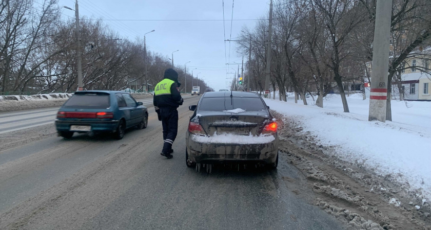 Теперь уже не 500, а 7 500 рублей: с 15 января владельцам авто грозит новый штраф