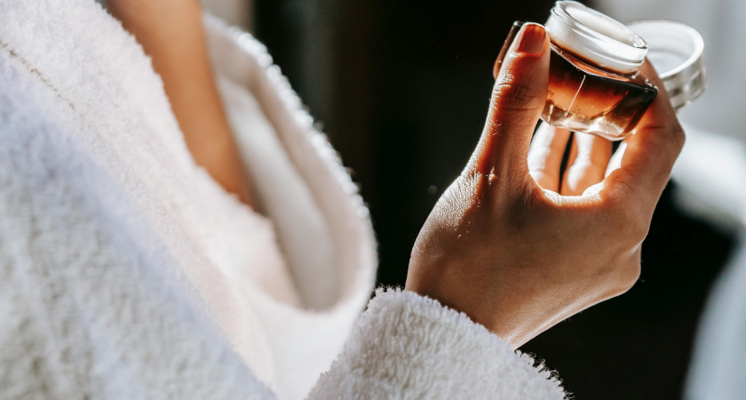 ТОП-3 лучших кремов против морщин: стоят не дорого, а эффект как от ботокса