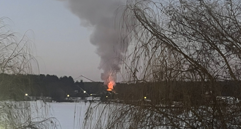 За сутки в области произошло восемь пожаров