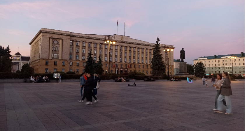 Губернатор посетил торжественное открытие Дома культуры в Средней Елюзани