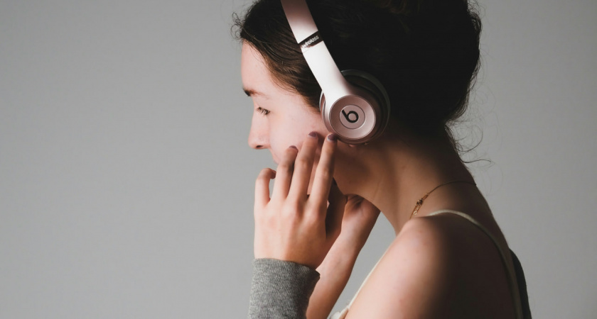 «Почитай мне» — новая акция сервиса книги билайн, которая сближает людей