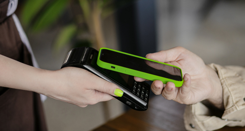 В салонах МегаФона откроются банковские отделения