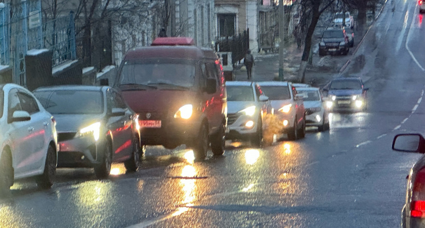 Механик разъяснил, чем обработать дворники авто, чтобы чистили без разводов и скрипа. Проверенный метод 