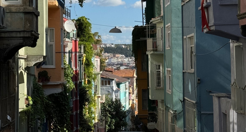 «Одно обдиралово и обшарпанные дома»: турист оставил гневный отзыв об отдыхе в Турции 