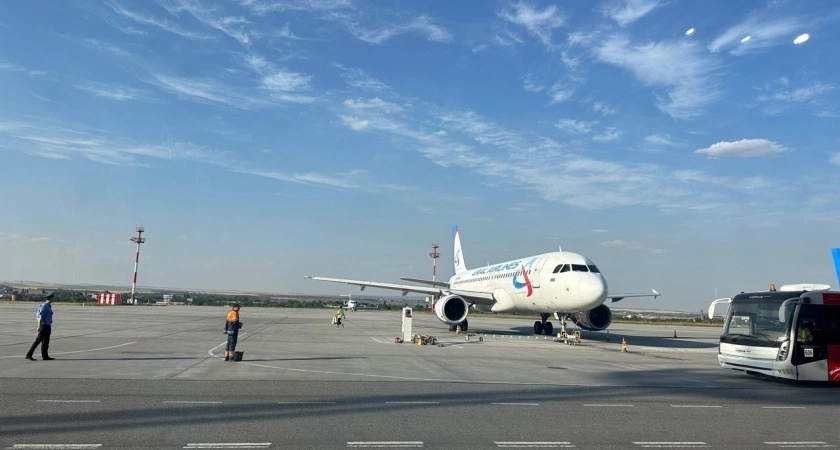 Под Пензой возникли проблемы с двумя самолетами