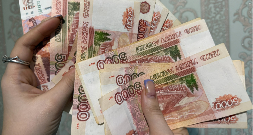 25-летняя пензячка, решив продлить договор сотовой связи, потеряла более миллиона рублей