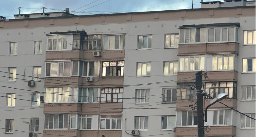 Касается всех, у кого есть балконы: 500 рублей штрафа каждый день за балконный козырёк с 11 мая