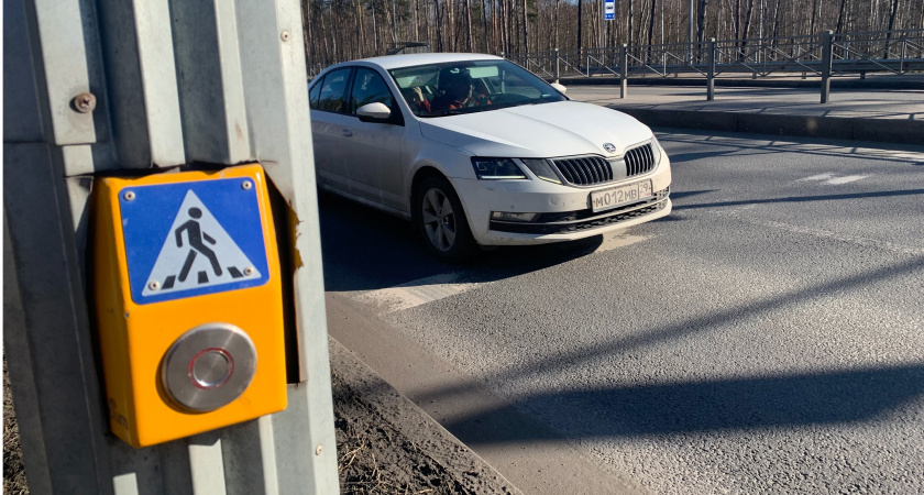 Пожилой водитель из Бессоновского района набрал штрафов на 35 тысяч рублей