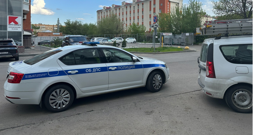 В Пензе 67-летний водитель пострадал из-за наезда на забор