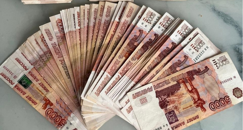 В Камешкирском районе директора лесничества поймали на получении взятки