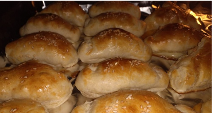 Потрясающе вкусное тесто: готовится за 5 минут — годится для любой выпечки