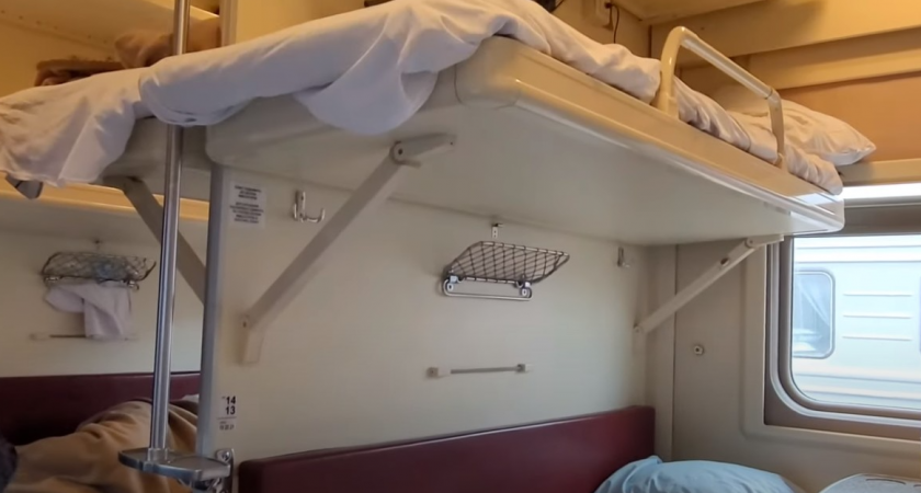 Путешествуя поездом в России, вы будете плакать: гость из Америки честно рассказал о шокирующей поездке в плацкартном вагоне