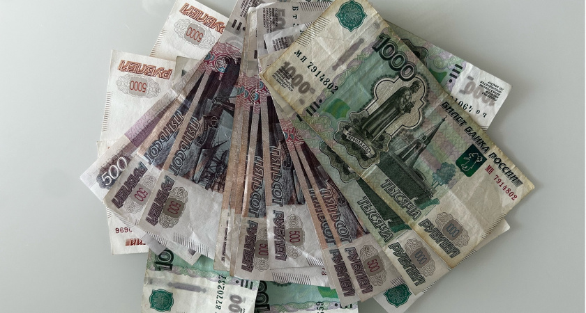 В Пензе четырех злоумышленников будут судить за кражу денег с чужого банковского счета