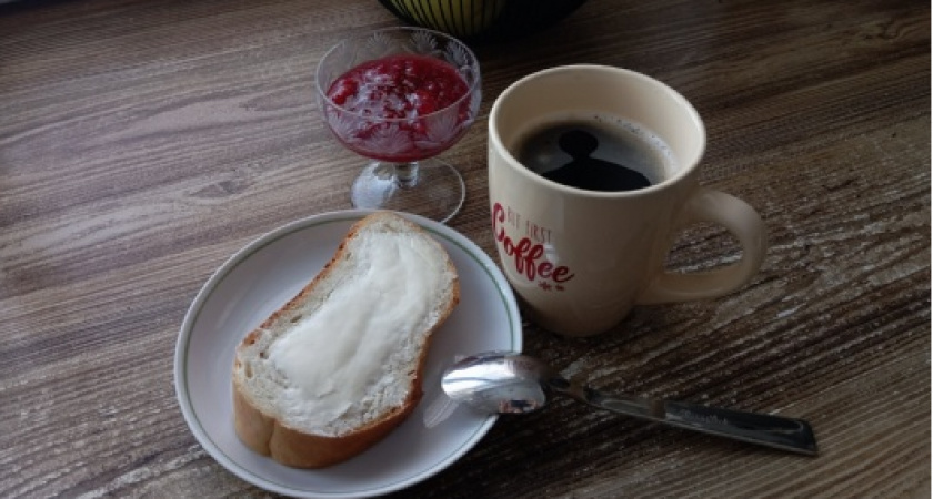 Хуже, чем водка: учёные забраковали популярный у россиян напиток — а мы пьём его ежедневно