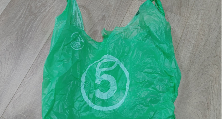 Вот почему нельзя брать использованные пакеты из «Магнита» и «Пятёрочки» под мусор — запомните раз и навсегда 