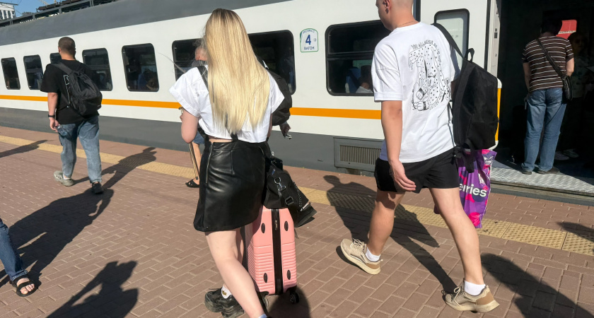 Откровения проводницы РЖД: за занавесками в плацкарте охи-вздохи, и на каждом рейсе у пассажиров что-нибудь пропадает