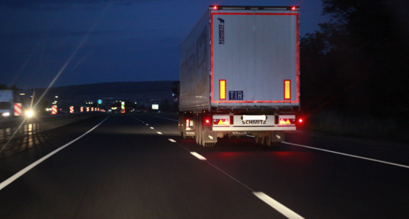 "Я вижу то, что вы никогда не увидите" - дальнобойщик рассказал правду о российской глубинке