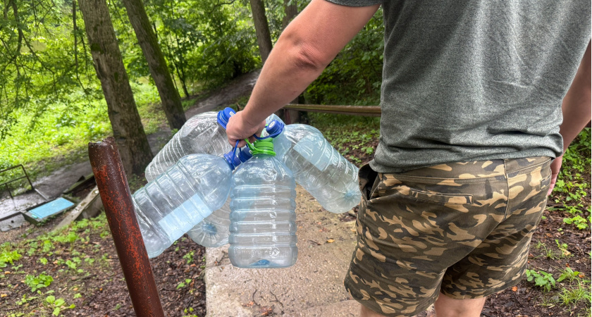 Всю зиму собираю пластиковые бутылки такого объёма: вот зачем они нужны на огороде — запомните раз и навсегда