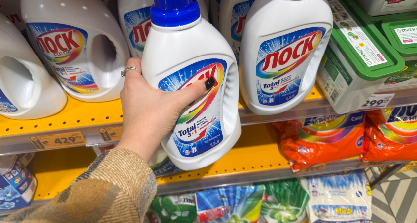 Можно ли заливать гель для стирки сразу в барабан: в вопросе поставлена жирная точка - запомните раз и навсегда