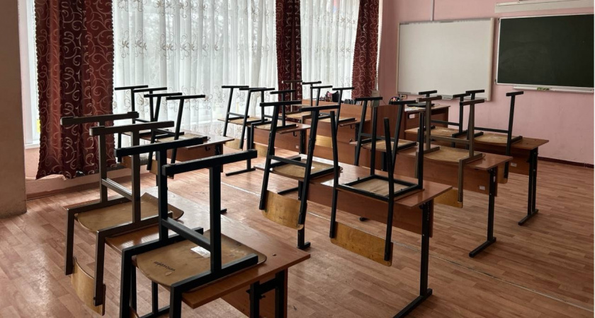 Олег Мельниченко оценил ход модернизации образовательных учреждений в Пачелме