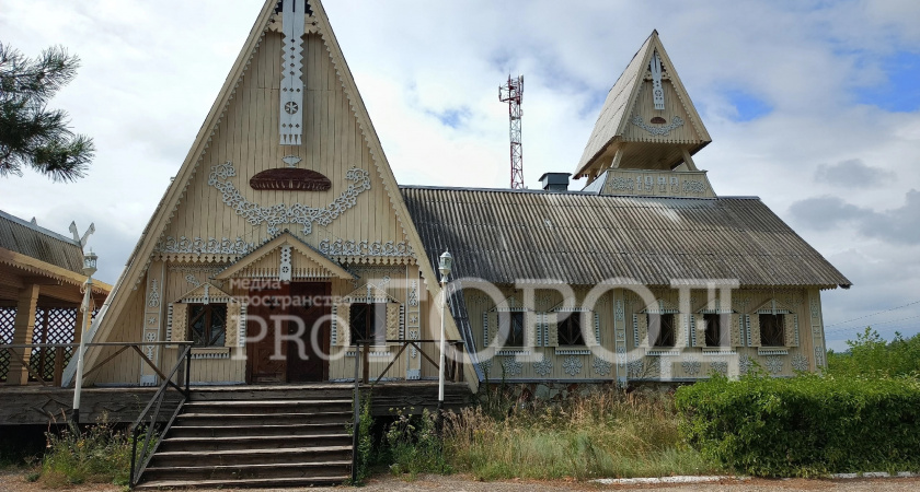 Весь в узорах, да кружевах: история терема необыкновенной красоты «Камешкирские узоры»