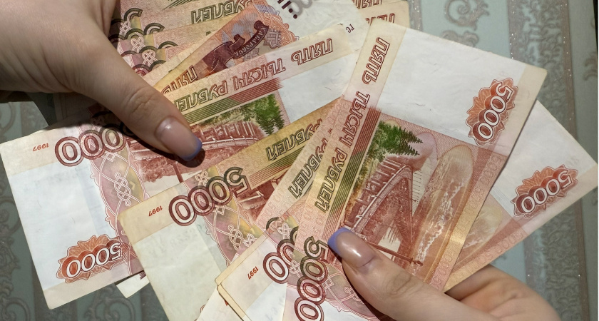 В Бессоновском районе чиновницу поймали на краже денег у погибших военных