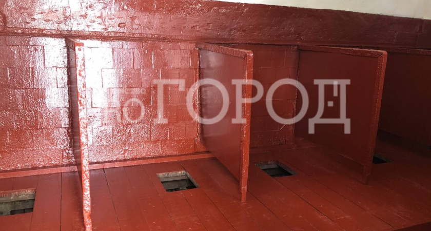 «Туалет на улице, «баня» - общая»: пензячка пожаловалась на ужасные условия отдыха детей в лагерях