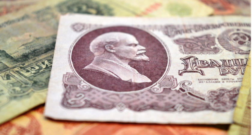 Пересчитали советскую пенсию в 2025 году: сколько бы пожилые получали сегодня - перевели в современные деньги и ахнули