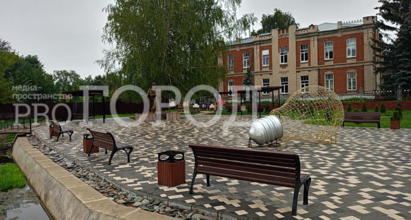 Необычный арт-объект в Сердобске: гигантская лампочка Павла Яблочкова