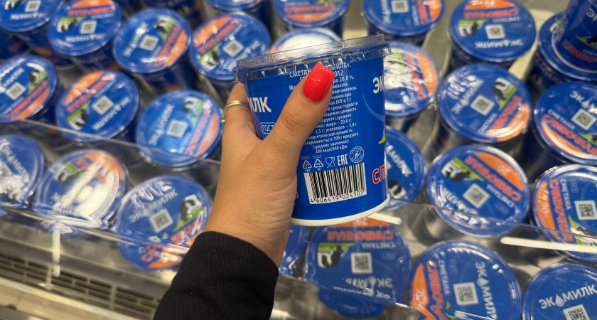 Сметана под микроскопом Роскачества – чему не место в холодильнике