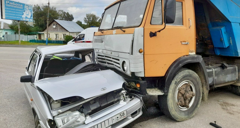 В Городищенском районе в результате столкновения с «КАМАЗом» погиб мужчина 