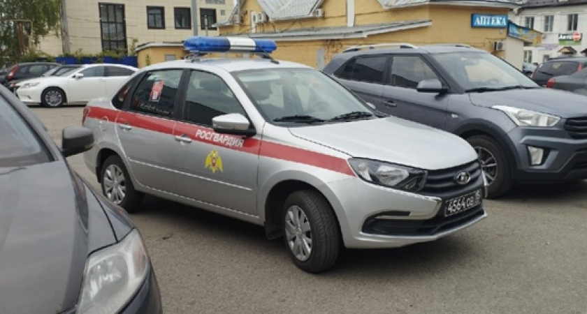 В Пензе росгвардейцы задержали мужчину, мешавшего персоналу ресторана быстрого питания