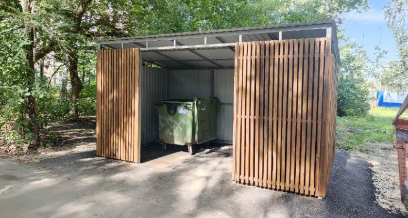 В Первомайском районе в порядок привели контейнерные площадки