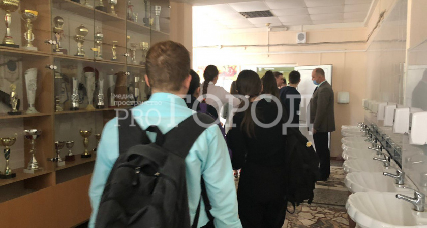 В школах зазвучат песни Майданова, Газманова, Шамана