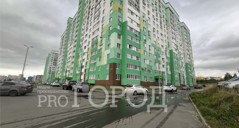 «Невыносимо!»: лютая вонь  накрыла ул. Соборную 