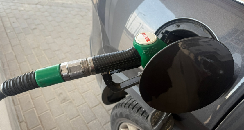 АИ-92 против АИ-95: какой бензин выбрать без переплаты и риска для мотора