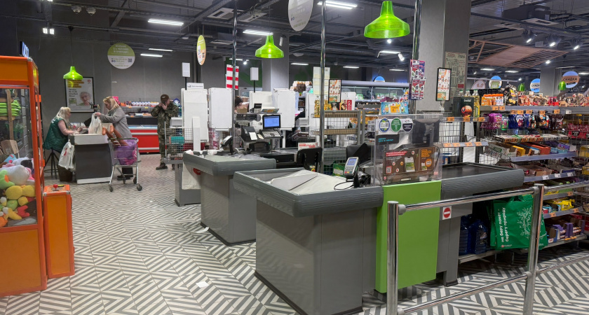 Как снять наличные в магазине при оплате картой. Условия, лимиты, советы