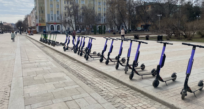 В Пензе электросамокатчик сбил мужчину на ул. Генерала Глазунова