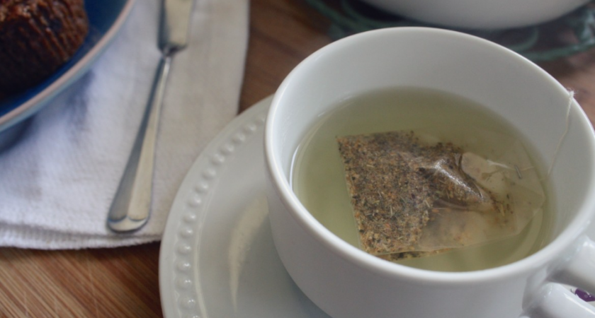 Повторное заваривание чайного пакетика: есть ли смысл? Разбор мифов о вреде и практическая польза